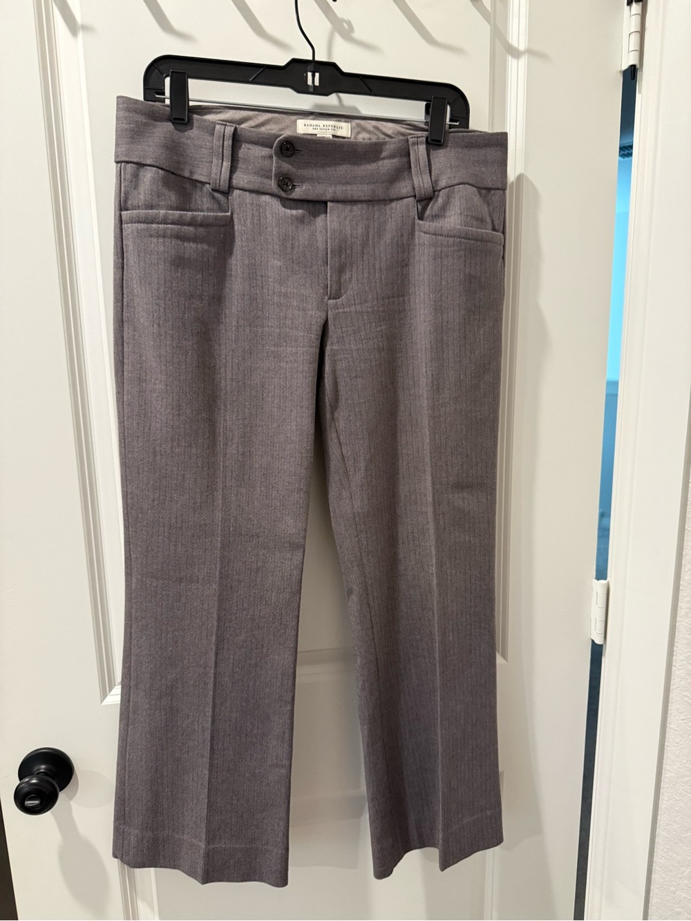 EUC Banana Republic Gray Dress Pants Size 10